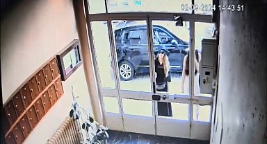 İstanbul- İstanbul'da kılık değiştirerek hırsızlık yapan şüpheliler kamerada