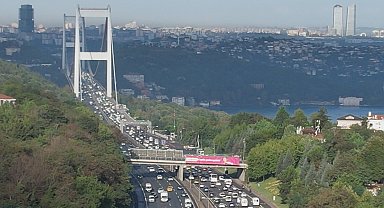 İstanbul - İstanbul'da yeni eğitim-öğretim yılının ilk günü trafik yoğunluğu oluştu -3 Maltepe aktüel görüntü-lar