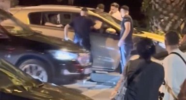 İstanbul - Kadıköy'de aracın önünü kesip içindekileri darbettiler