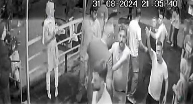 Karşılıklı şikayetçi olan hasta yakınları ile sağlıkçıların tartışması kamerada