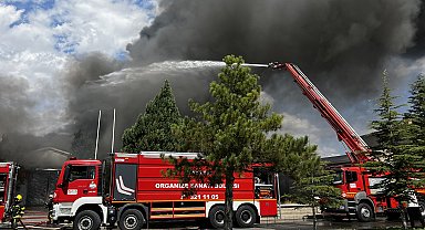 Kayseri'de sünger fabrikasında yangın