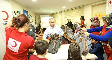 Kızılay'dan 85 bin öğrenciye eğitim yardımı