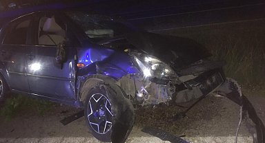 Kozan'da iki otomobil çarpıştı: 6 yaralı