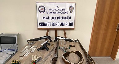 Kütahya'da silahlı fotoğraf paylaşımlarına 10 gözaltı