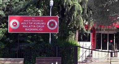 Malatya'da, ağır hasarlı binada ceset bulundu