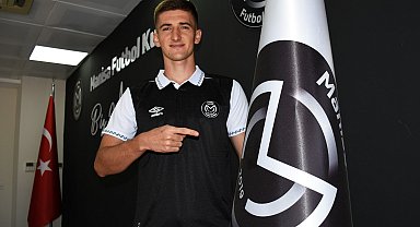 Manisa FK Hodzic için imza töreni gerçekleştirdi