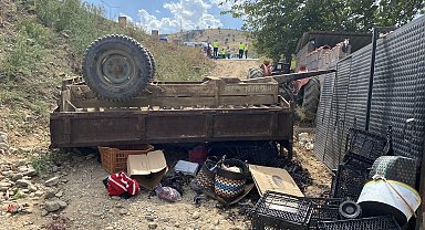 Manisa'da tarım işçilerini taşıyan traktör devrildi; 11 yaralı
