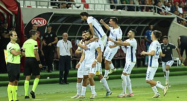 Menemen FK dolu dizgin başladı