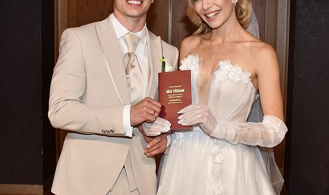 Milli cimnastikci Ahmet Önder'den düğününde zeybek şov