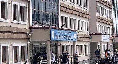 Okulda yangın merdiveninden düşen 14 yaşındaki Gizem, öldü