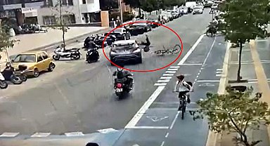 Otomobil, bisikletli çocuğa çarptı; kaza kemarada