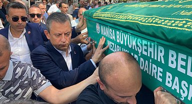 Özgür Özel, Manisa'da cenazeye katıldı