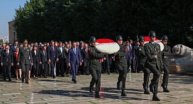 Özgür Özel: O kılıçtan vatan, millet düşmanları ürkecek