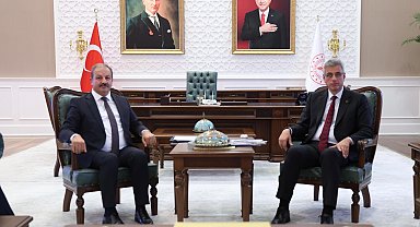 Sağlık-Sen yönetimi, sağlık çalışanlarının taleplerini Bakan Memişoğlu ile paylaştı