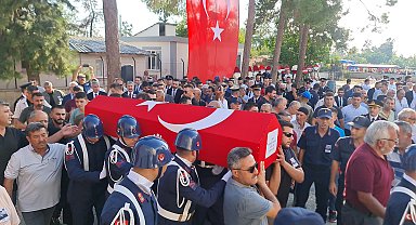 Şehit Aykanat, memleketi Osmaniye'de toprağa verildi