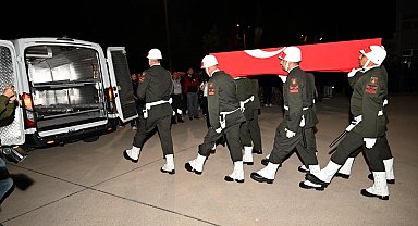 Şehit Binbaşı Ayan'ın cenazesi, memleketi Isparta'da