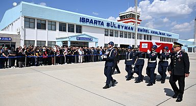 Şehit Büyükçaylı'nın cenazesi, memleketi Isparta'ya getirildi