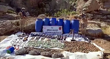 Şırnak'ta teröristlerin mühimmat deposu mağara, imha edildi