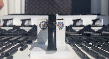TEM'de durdurulan 3 araçtan 101 ruhsatsız tabanca çıktı; 5 tutuklama