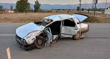 Tokat'ta iki otomobil çarpıştı: 1 ölü, 1 yaralı