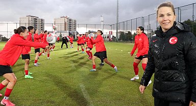 U19 Kadın Futbol Milli Takımı, Erzurum'da kampa girdi