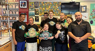 WBC Türkiye'nin şampiyon boksörlerinden Down Cafe'deki down sendromlu bireylere anlamlı ziyaret