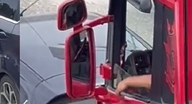 Yerlere izmarit atan sürücüler ile yayalara, 508 bin lira ceza kesildi