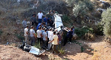 Yoldan çıkıp 50 metre yuvarlanan otomobilin sürücüsü öldü