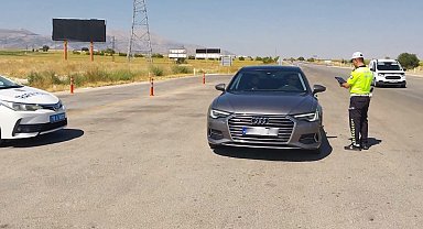 2 milyon 912 bin araçta denetim; 549 bin sürücüye ceza