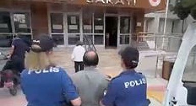 'Kadına şiddet' ve birçok suçtan 25 yıl hapisle aranan şüpheliyi kadın polisler yakaladı