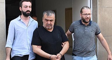 5 kişinin yaralandığı kavgada şarkıcı Metin Işık ve oğluna verilen hapis ile eşine beraat kararı bozuldu