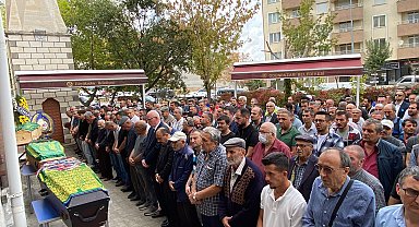 Afyon'daki kazada ölen 3 kişi, Eskişehir'de toprağa verildi