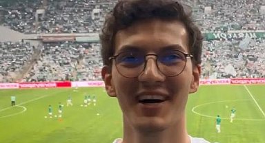 Baba ile oğlu, hasta taşıyan ambulansın önünü kesip sürücüyü darbetti