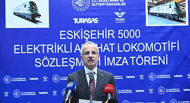 Bakan Uraloğlu: Eskişehir-5000 lokomotifi Eylül 2025'te raylara indirilecek