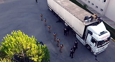 Bir ayda 4 bin 40 düzensiz göçmen yakalandı