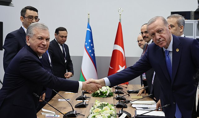 Cumhurbaşkanı Erdoğan, Özbek mevkidaşı Mirziyoyev ile bir araya geldi