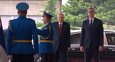 Cumhurbaşkanı Erdoğan, Sırbistan'da resmi törenle karşılandı