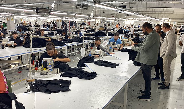 Devlet desteğiyle açtığı tekstil fabrikasında 220 kişiyi istihdam ediyor