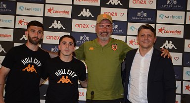 Doğukan Sinik: Bu kulüple Premier Lig'de mücadele etmek çok isterim