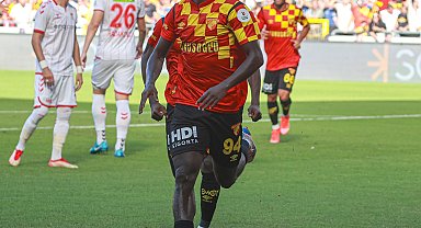 Göztepe'de Solet golle geri döndü