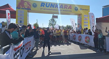 Güven Hastanesi, meme kanseri farkındalığı maratonuna katıldı