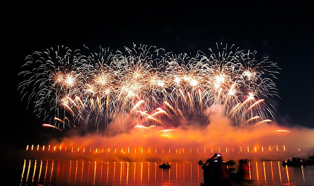 Hindistan, ışık festivali Diwali'yi kutluyor