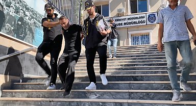 İstanbul- Başakşehir'de silahla ateş açarak bir kişiyi öldüren 2 şüpheli yakalandı