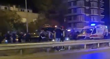 İstanbul-Çekmeköy'de 3 aracın karıştığı zincirleme kazada 3 kişi yaralandı