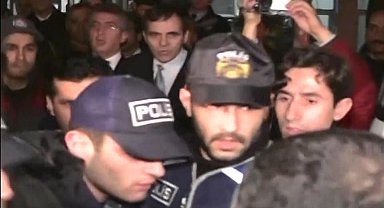 İstanbul-Hrant Dink'in öldürülmesiyle ilgili kamu görevlilerinin yargılandığı davanın duruşması ertelendi