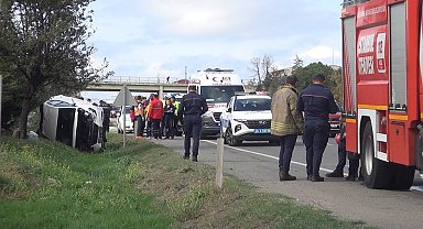 İstanbul- Silivri'de kaza yapan 2 otomobil takla attı; 2 yaralı