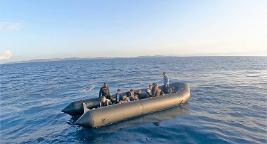 İzmir'de 53 düzensiz göçmen yakalandı, 43 düzensiz göçmen kurtarıldı