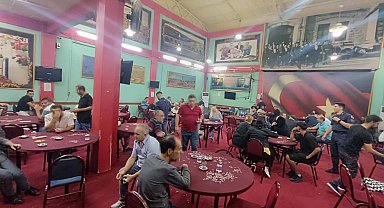 İzmir'de kumar oynayan 58 kişiye 372 bin lira ceza