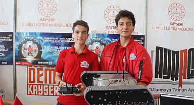 Kara ve suda gidebilen amfibik araçla TEKNOFEST'te 2'nci oldular