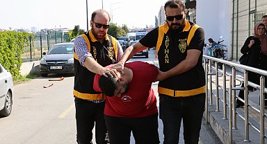 Lise öğrencisini, yolunu kesip taciz etti